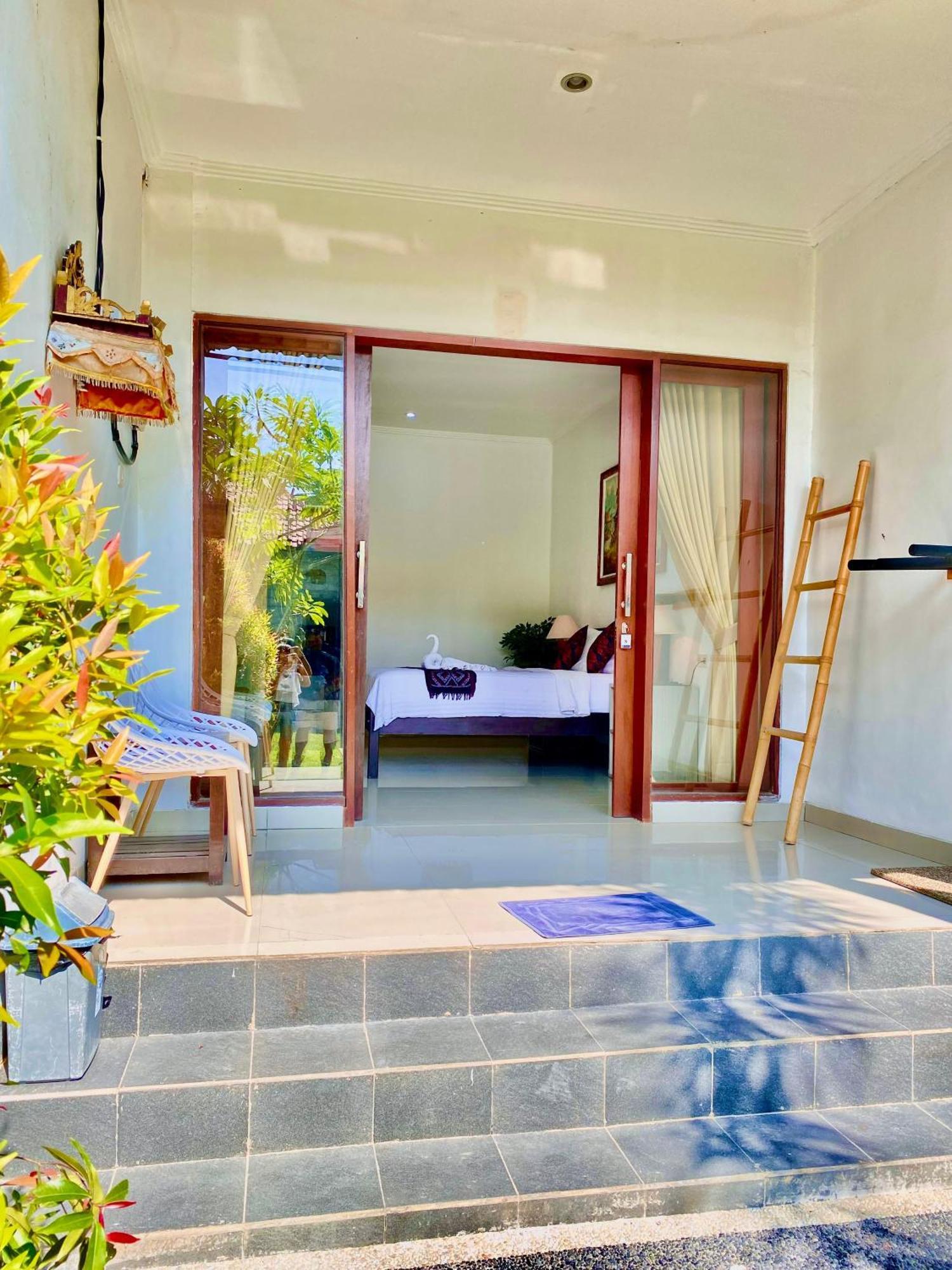 Padang-Padang Sari Homestay Uluwatu Exteriör bild